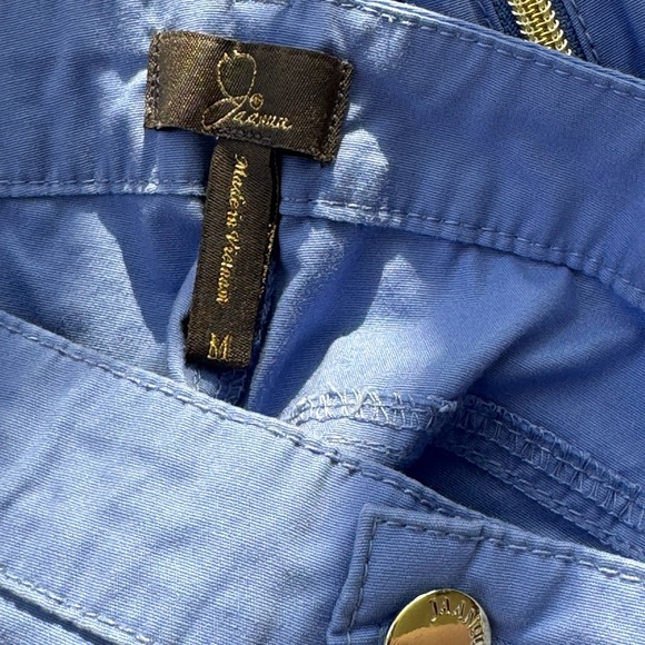 Jaanuu’s Sky Blue Button-Down Scrub Set - Picture 12 of 12